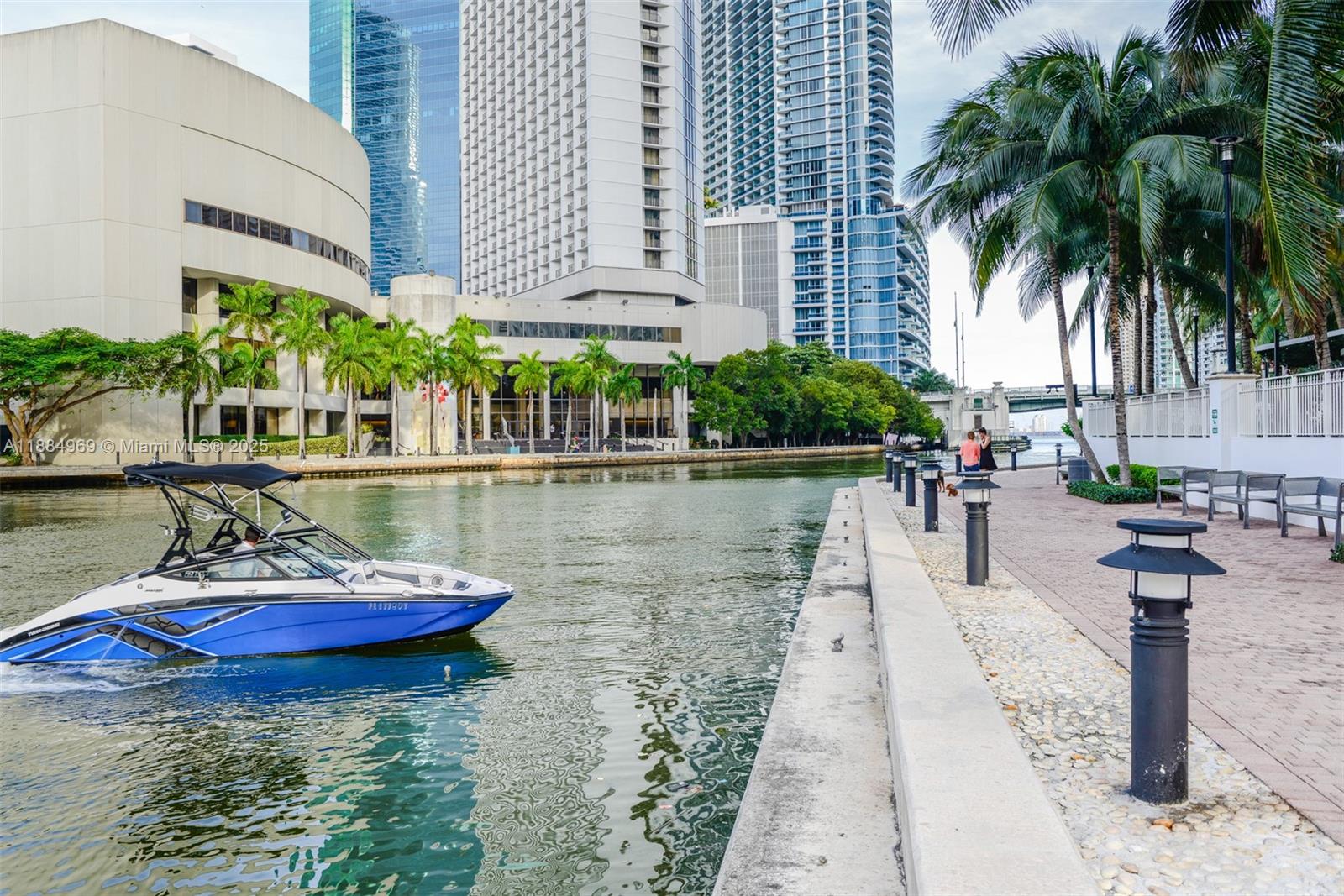 31 SE 5th St #1510, Miami FL 33131