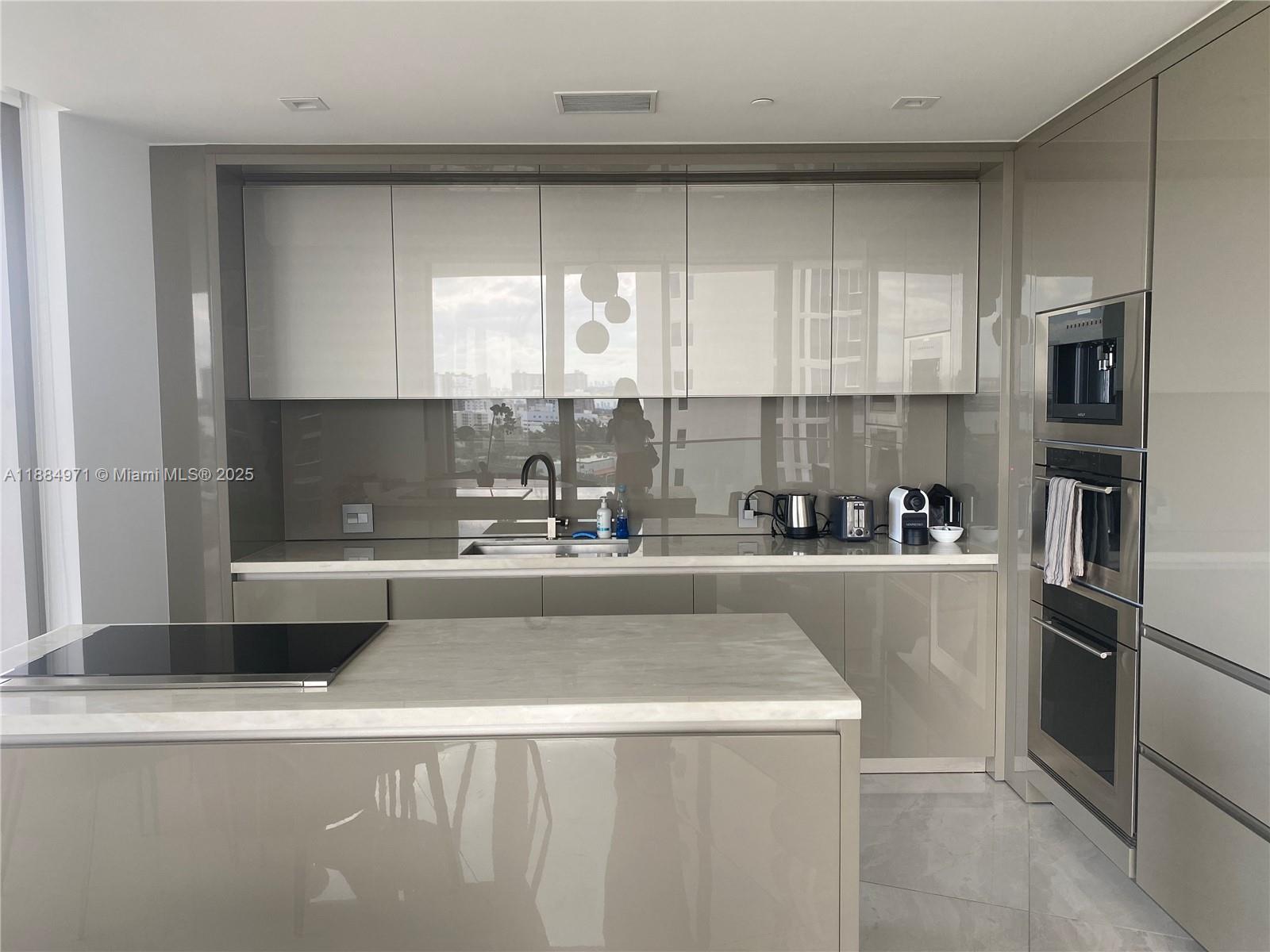 18975 Collins Ave #605, Sunny Isles Beach FL 33160