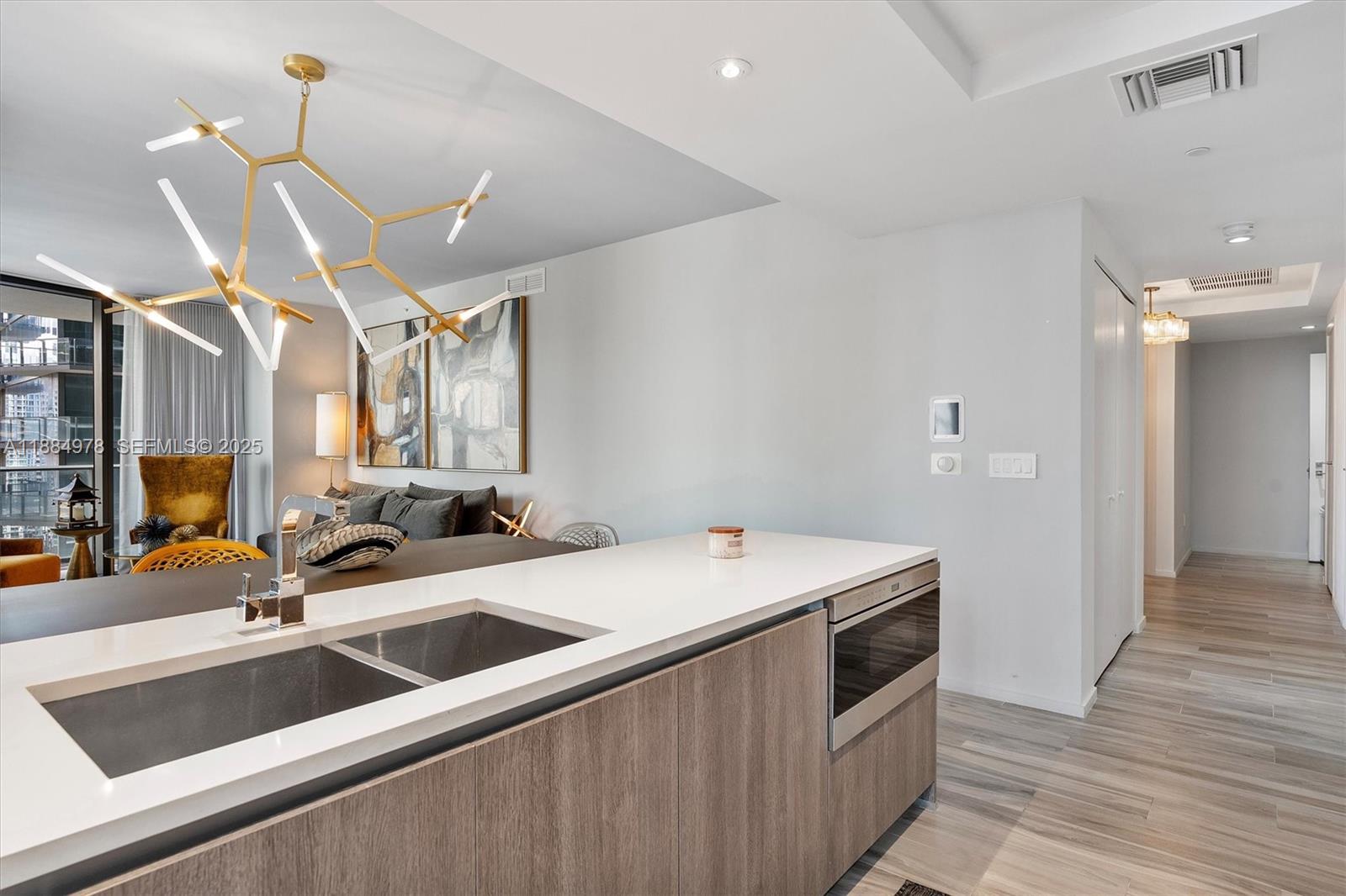 801 S Miami Ave #2509, Miami FL 33130