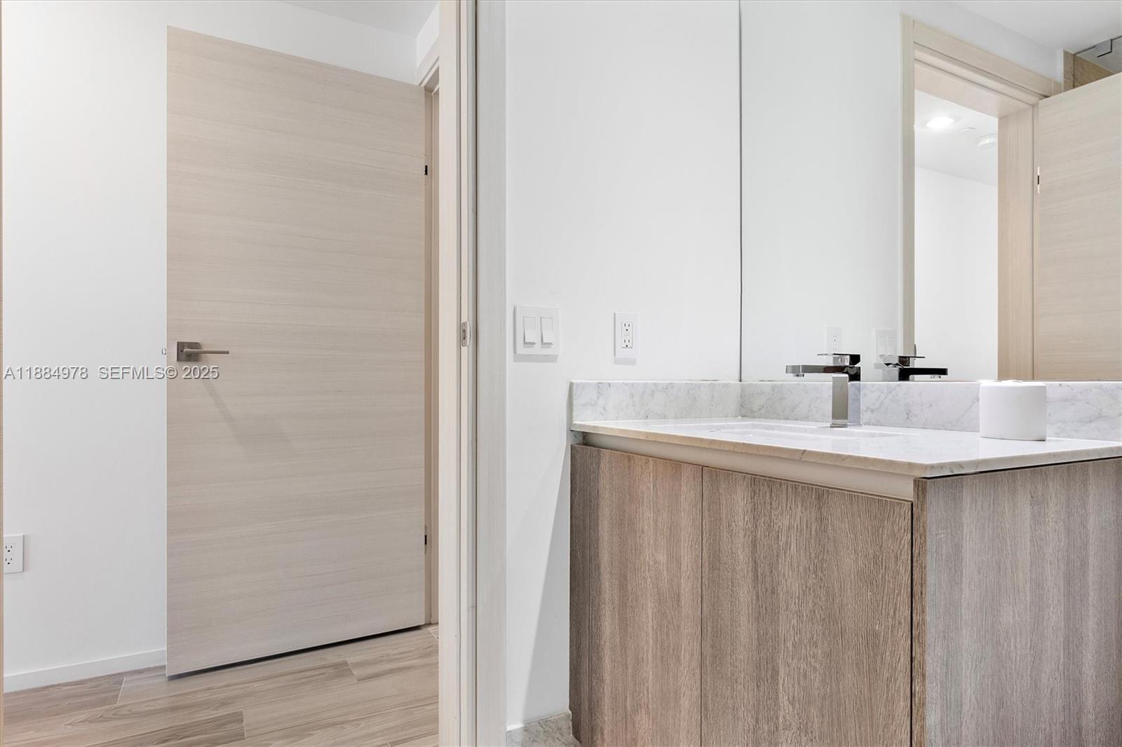 801 S Miami Ave #2509, Miami FL 33130
