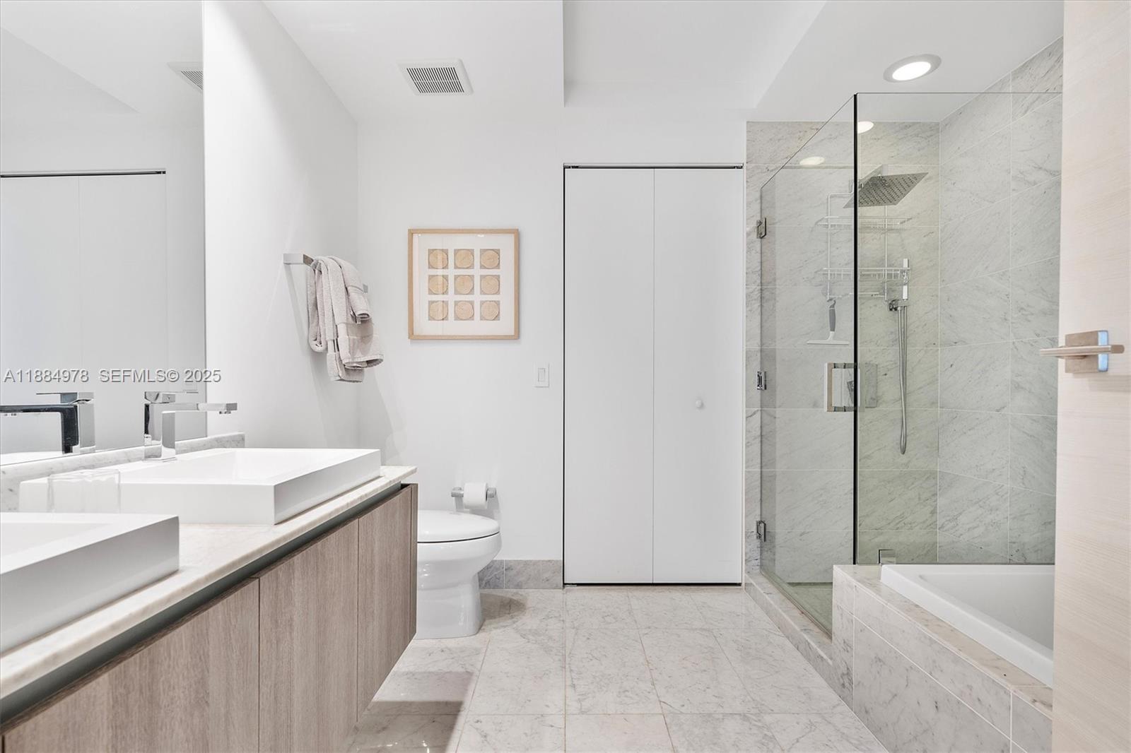 801 S Miami Ave #2509, Miami FL 33130