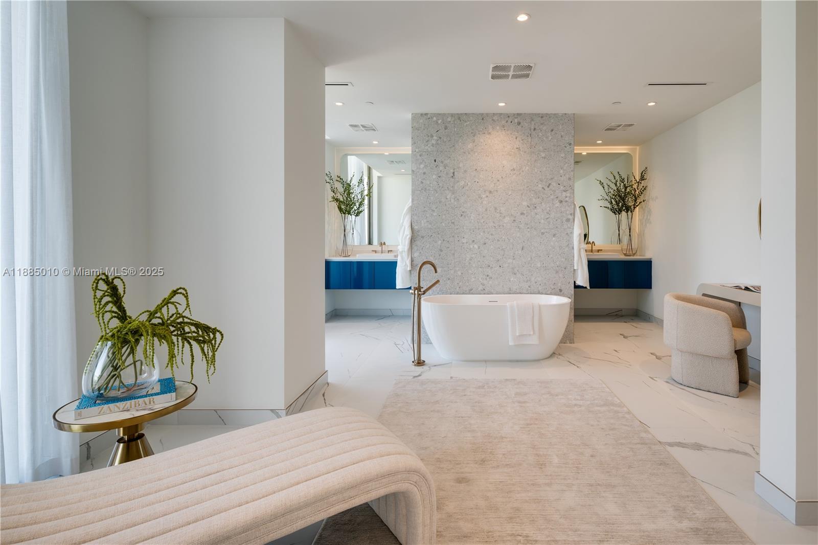 2655 S Bayshore Drive #LPH, Coconut Grove FL 33133