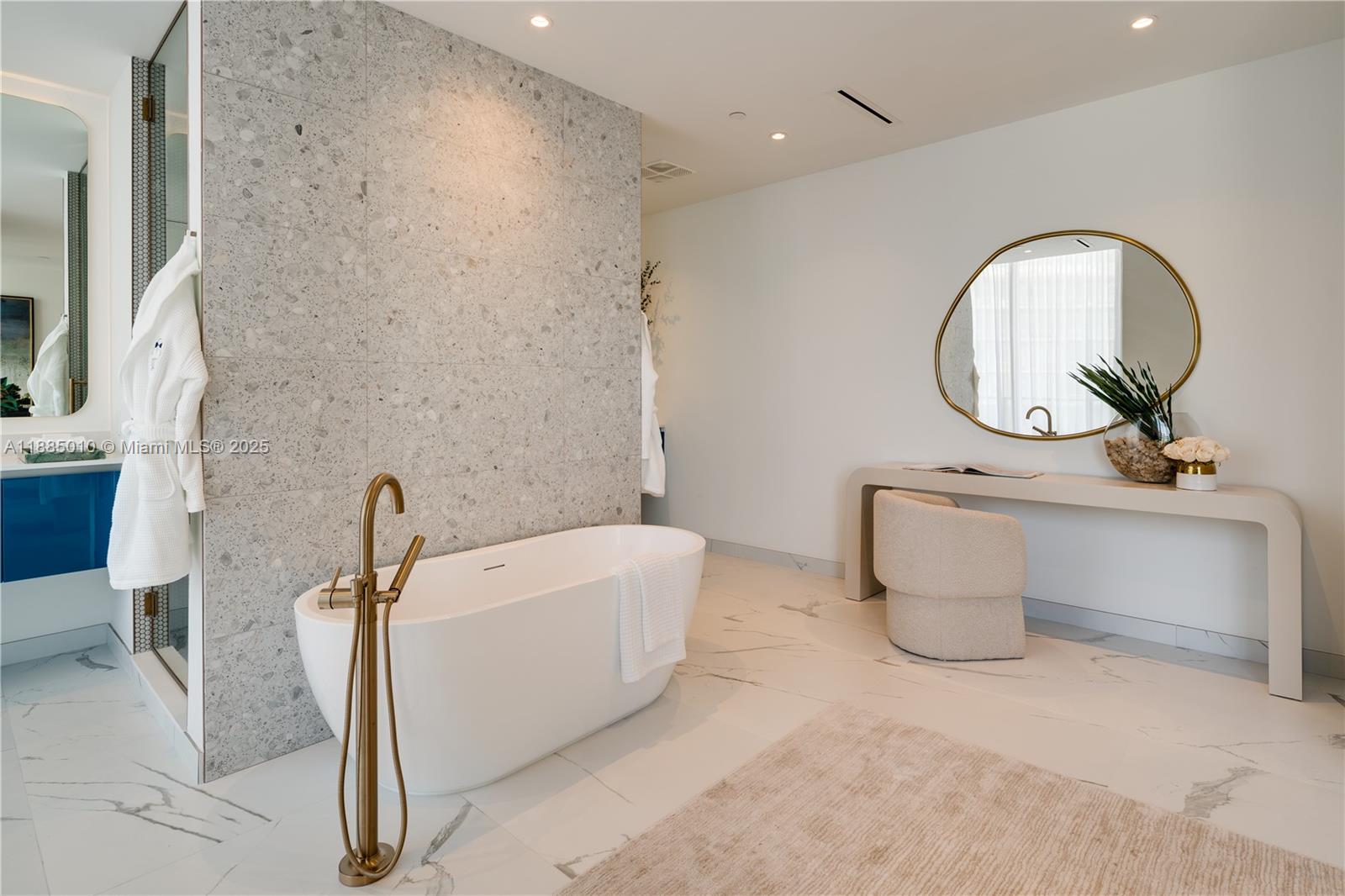 2655 S Bayshore Drive #LPH, Coconut Grove FL 33133