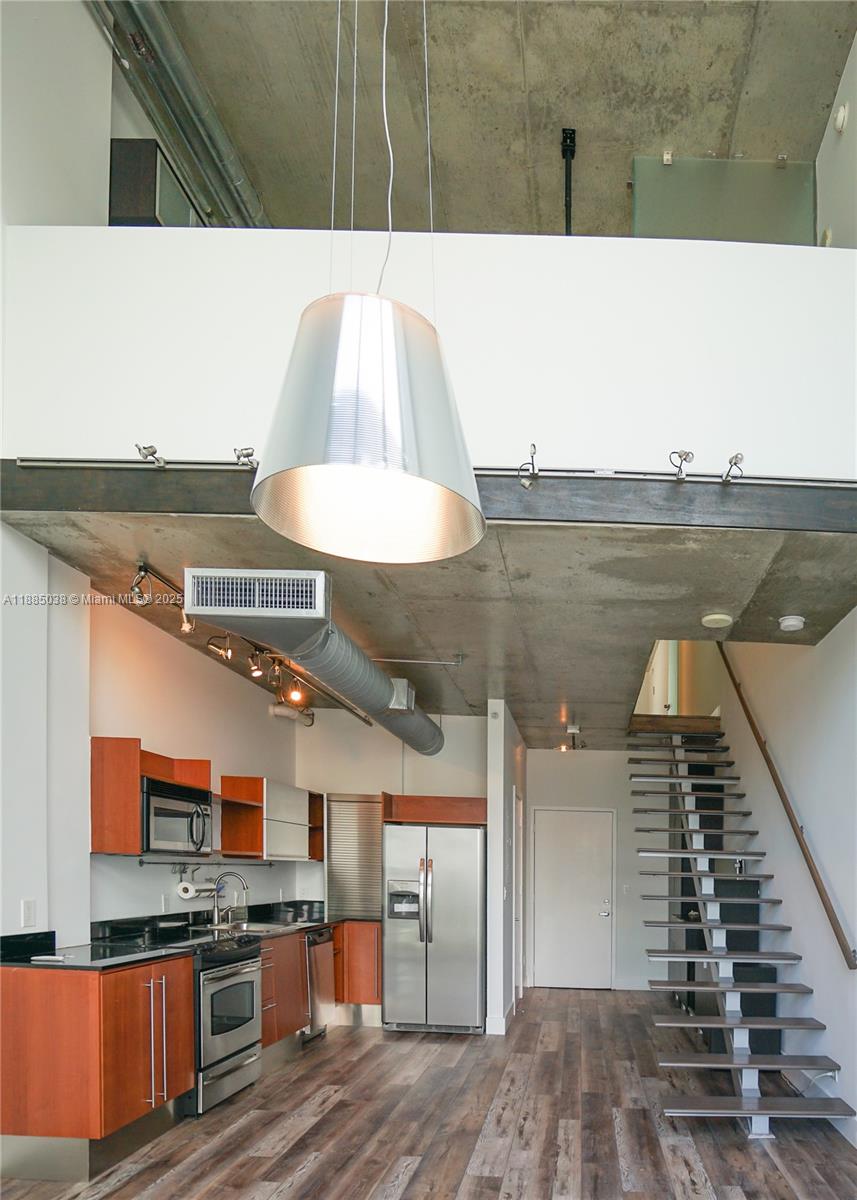 690 SW 1st Ct #2112, Miami FL 33130