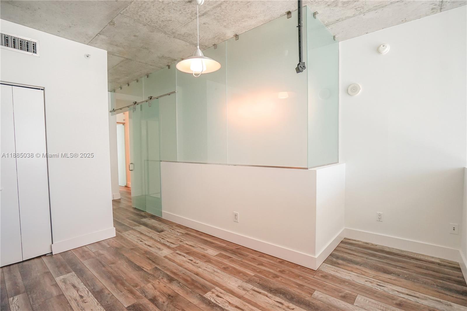690 SW 1st Ct #2112, Miami FL 33130