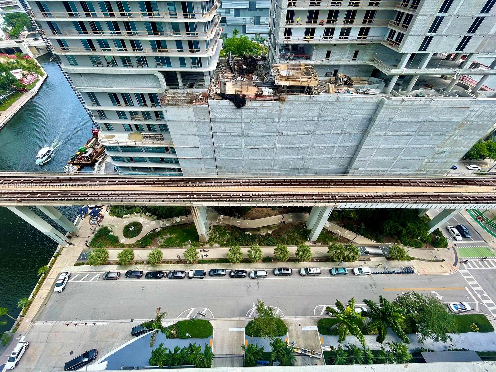 690 SW 1st Ct #2112, Miami FL 33130