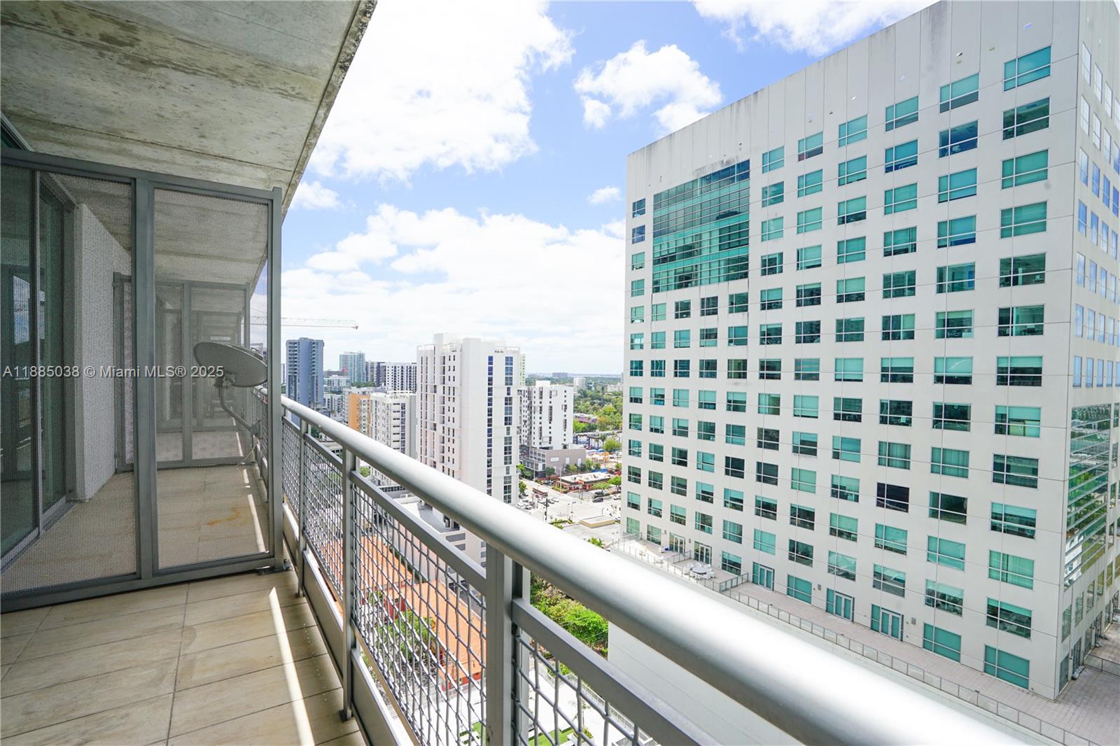 690 SW 1st Ct #2112, Miami FL 33130
