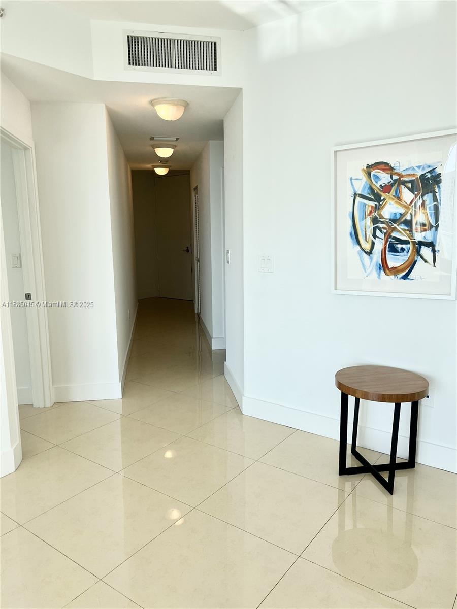 1111 SW 1st Ave #1914, Miami FL 33130