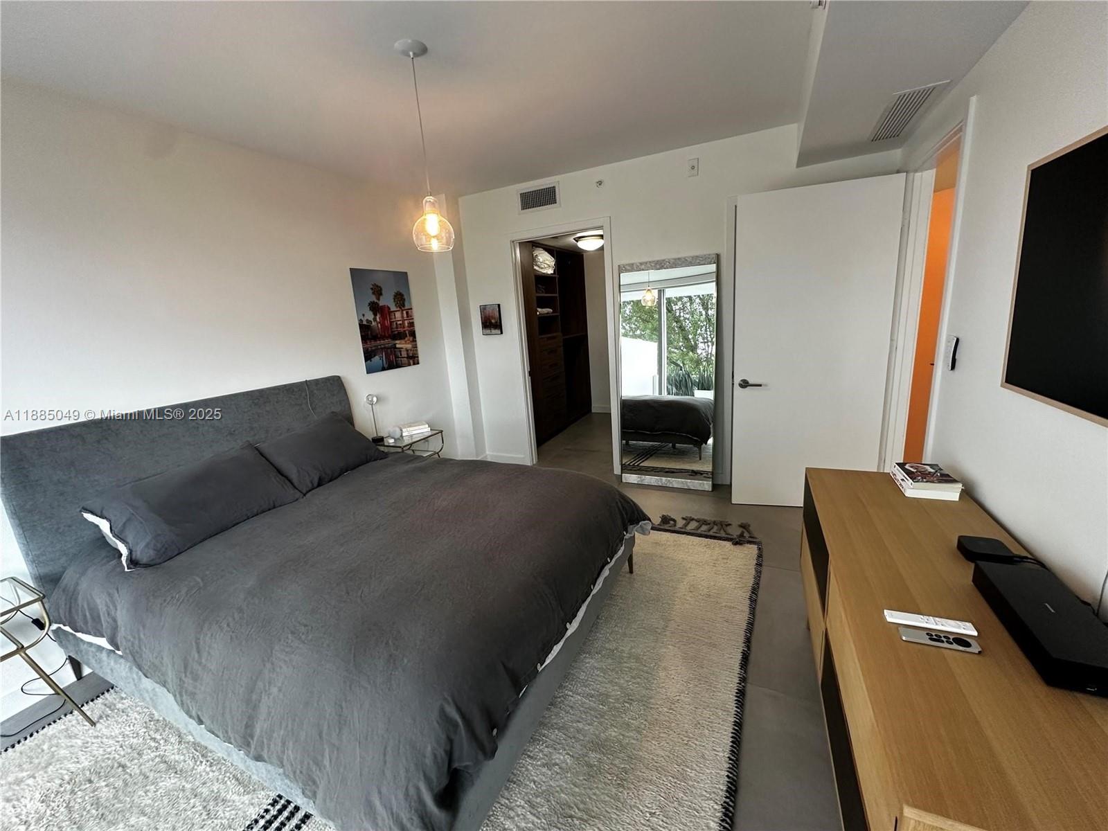 1201 20th St #208, Miami Beach FL 33139