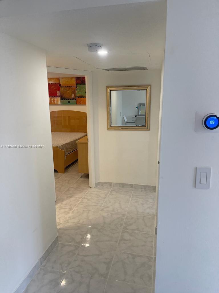 5051 W Oakland Park Blvd #204, Lauderdale Lakes FL 33313