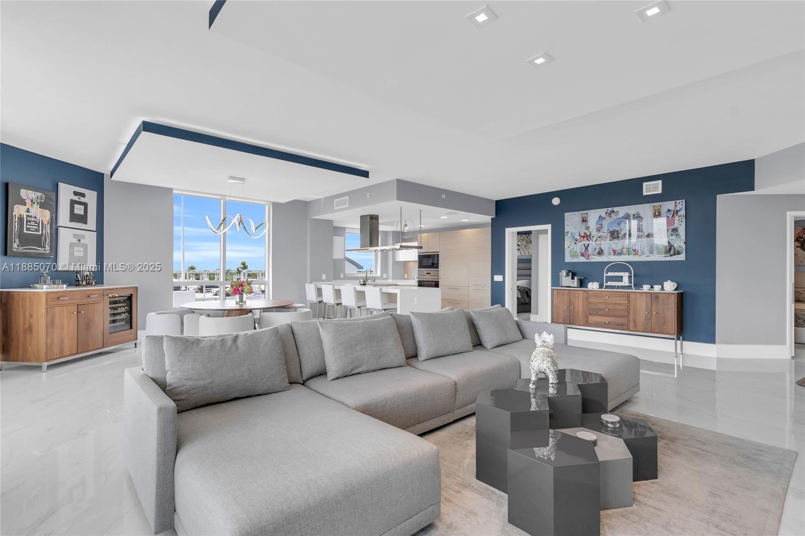 17111 Biscayne Blvd #602, North Miami Beach FL 33160