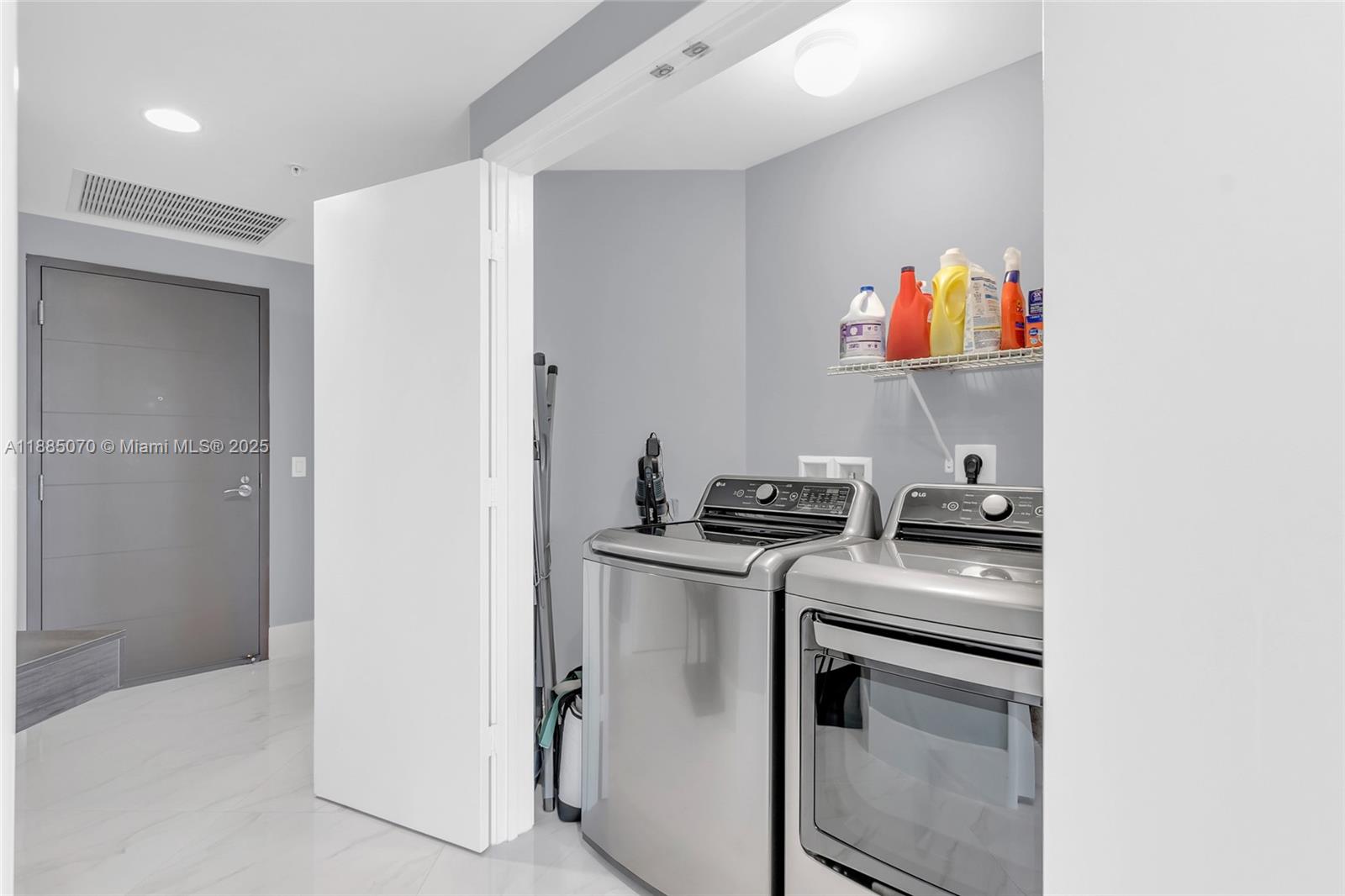 17111 Biscayne Blvd #602, North Miami Beach FL 33160