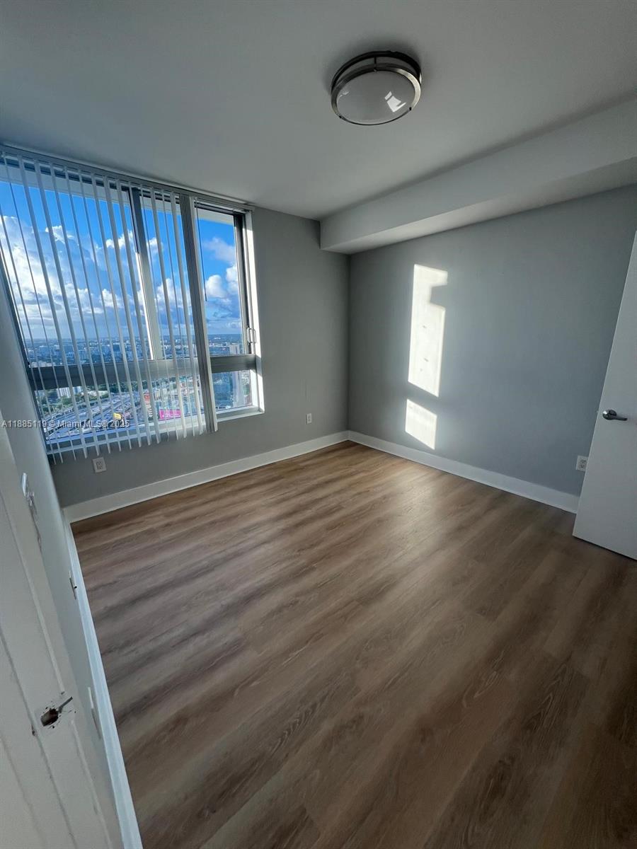 90 SW 3rd St #4208, Miami FL 33130