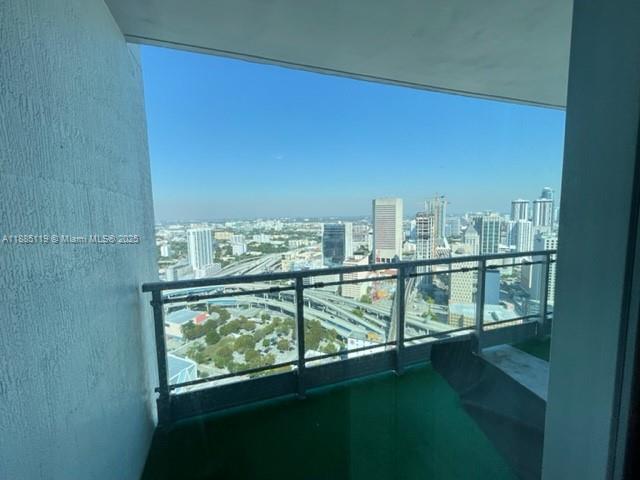 90 SW 3rd St #4208, Miami FL 33130