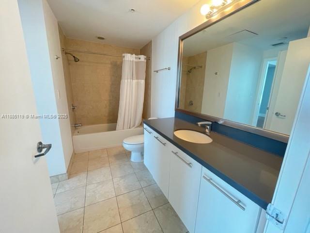 90 SW 3rd St #4208, Miami FL 33130