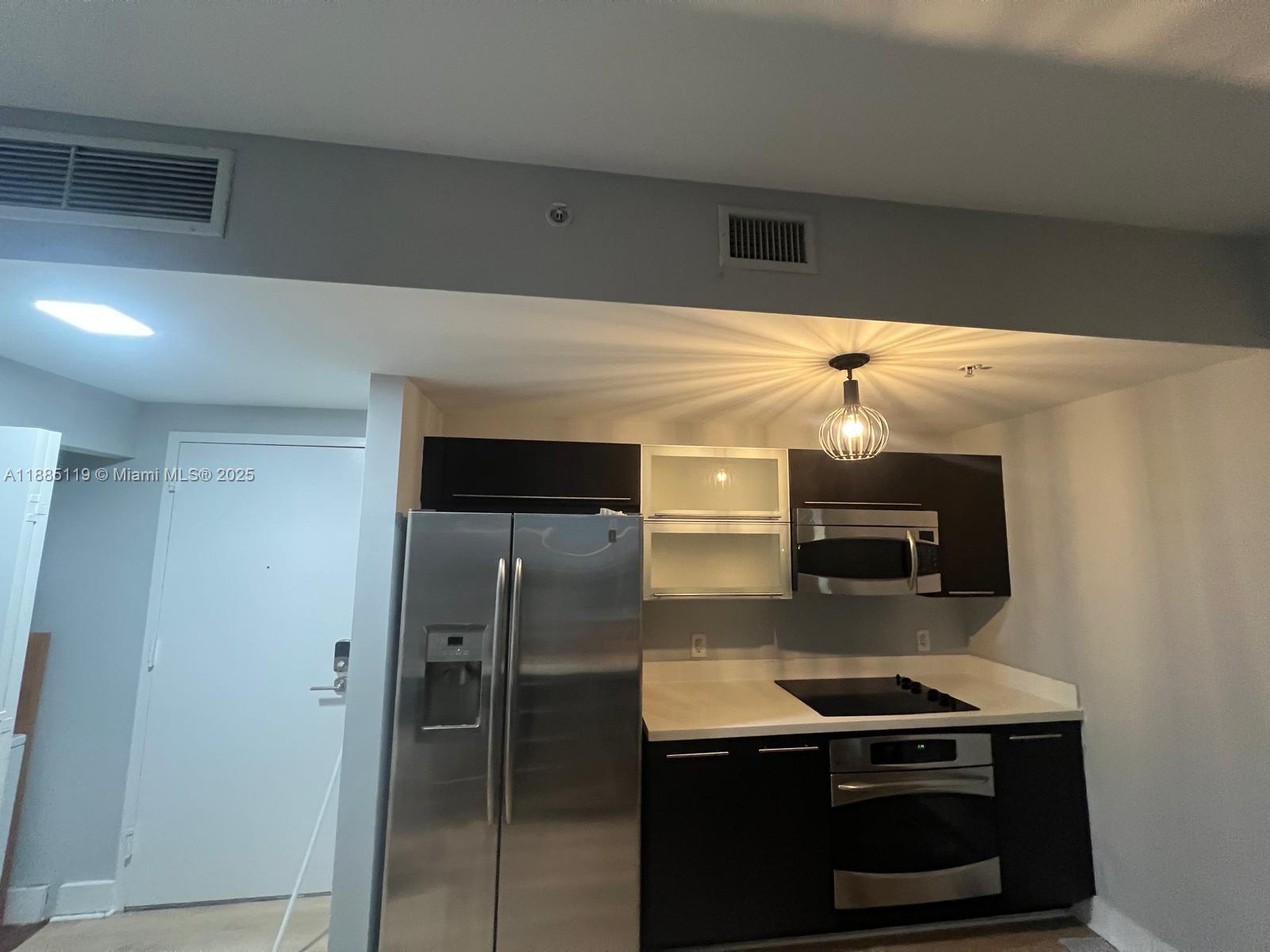 90 SW 3rd St #4208, Miami FL 33130