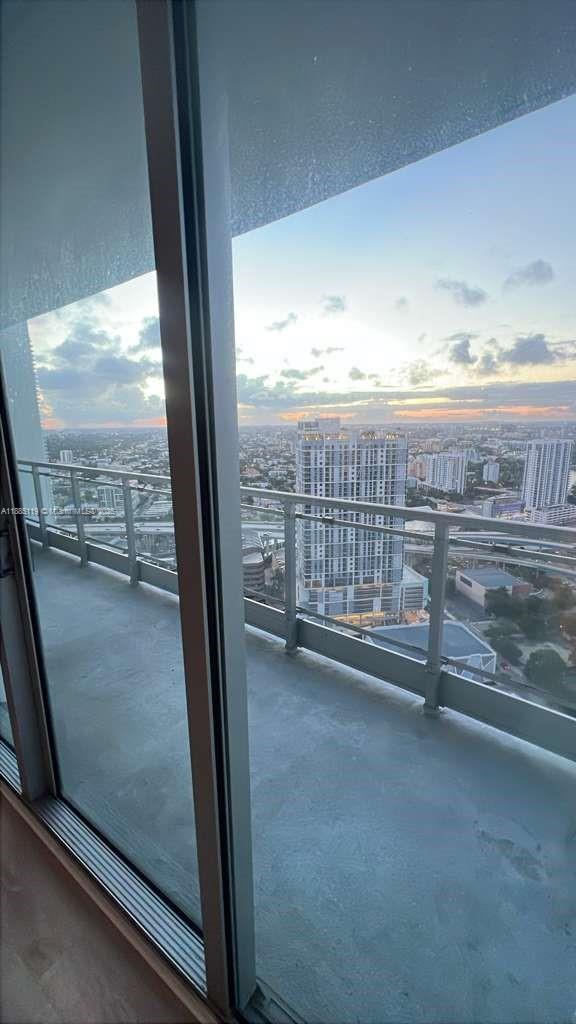 90 SW 3rd St #4208, Miami FL 33130