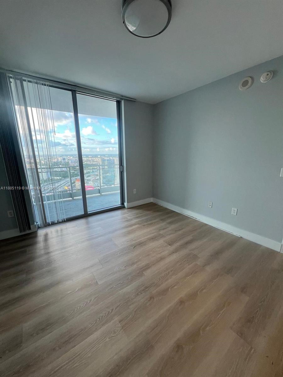 90 SW 3rd St #4208, Miami FL 33130