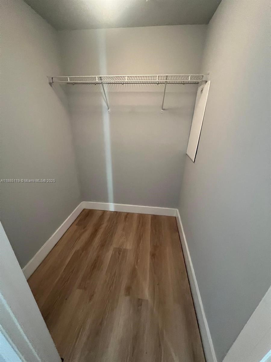 90 SW 3rd St #4208, Miami FL 33130