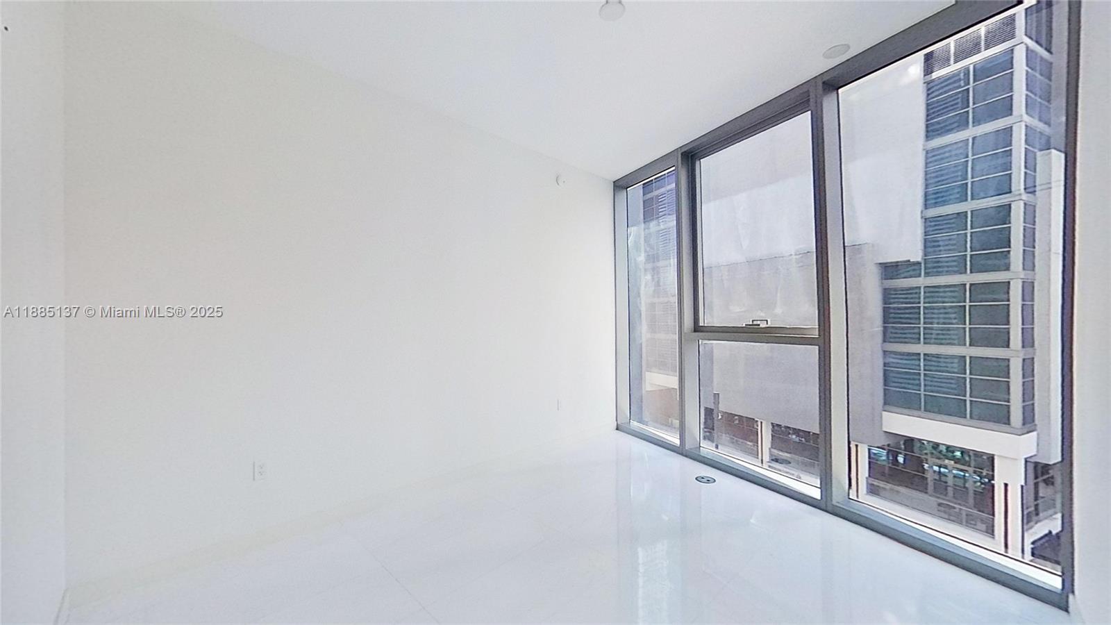 300 Biscayne Boulevard Way #506, Miami FL 33131