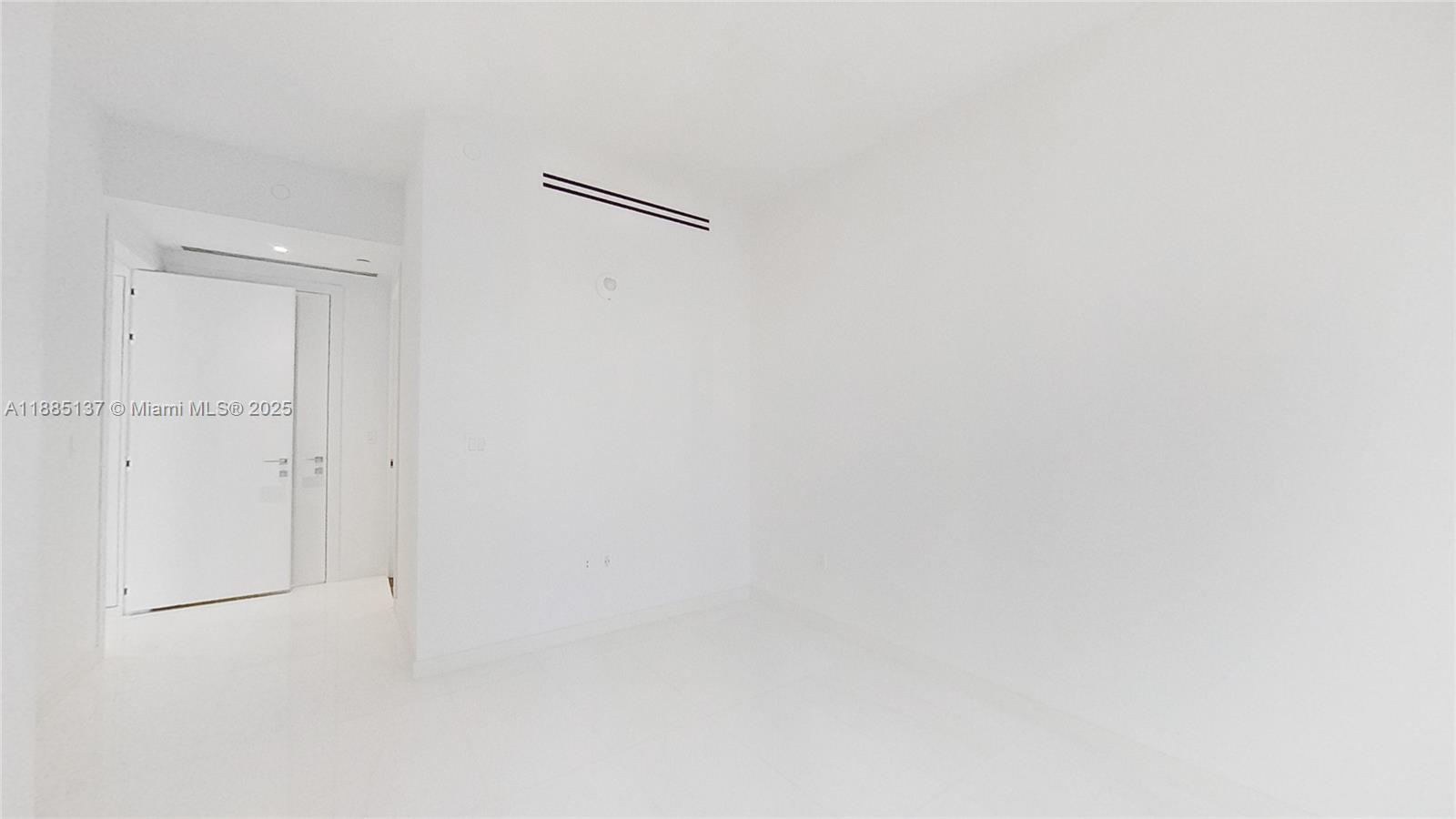 300 Biscayne Boulevard Way #506, Miami FL 33131