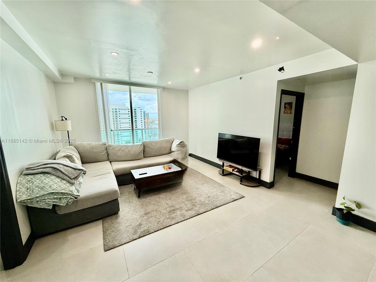 1250 S Miami #1603, Miami FL 33130