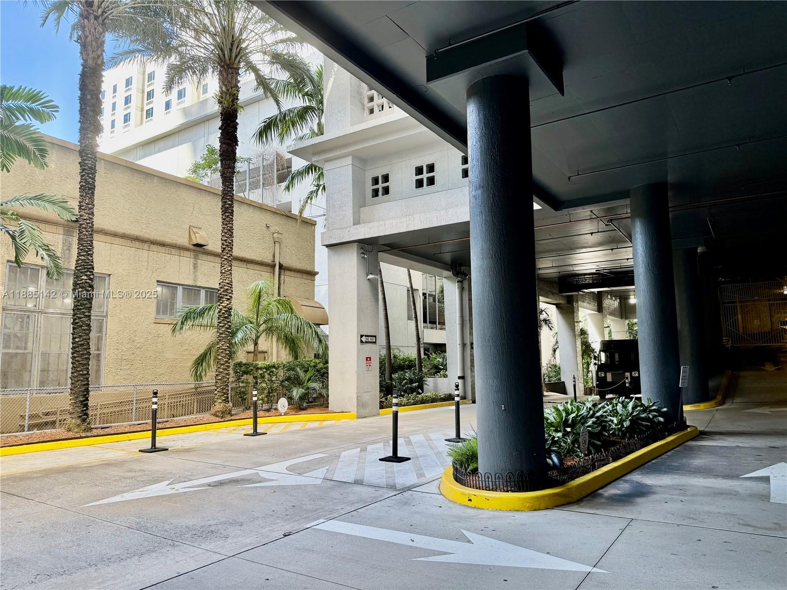 1250 S Miami #1603, Miami FL 33130