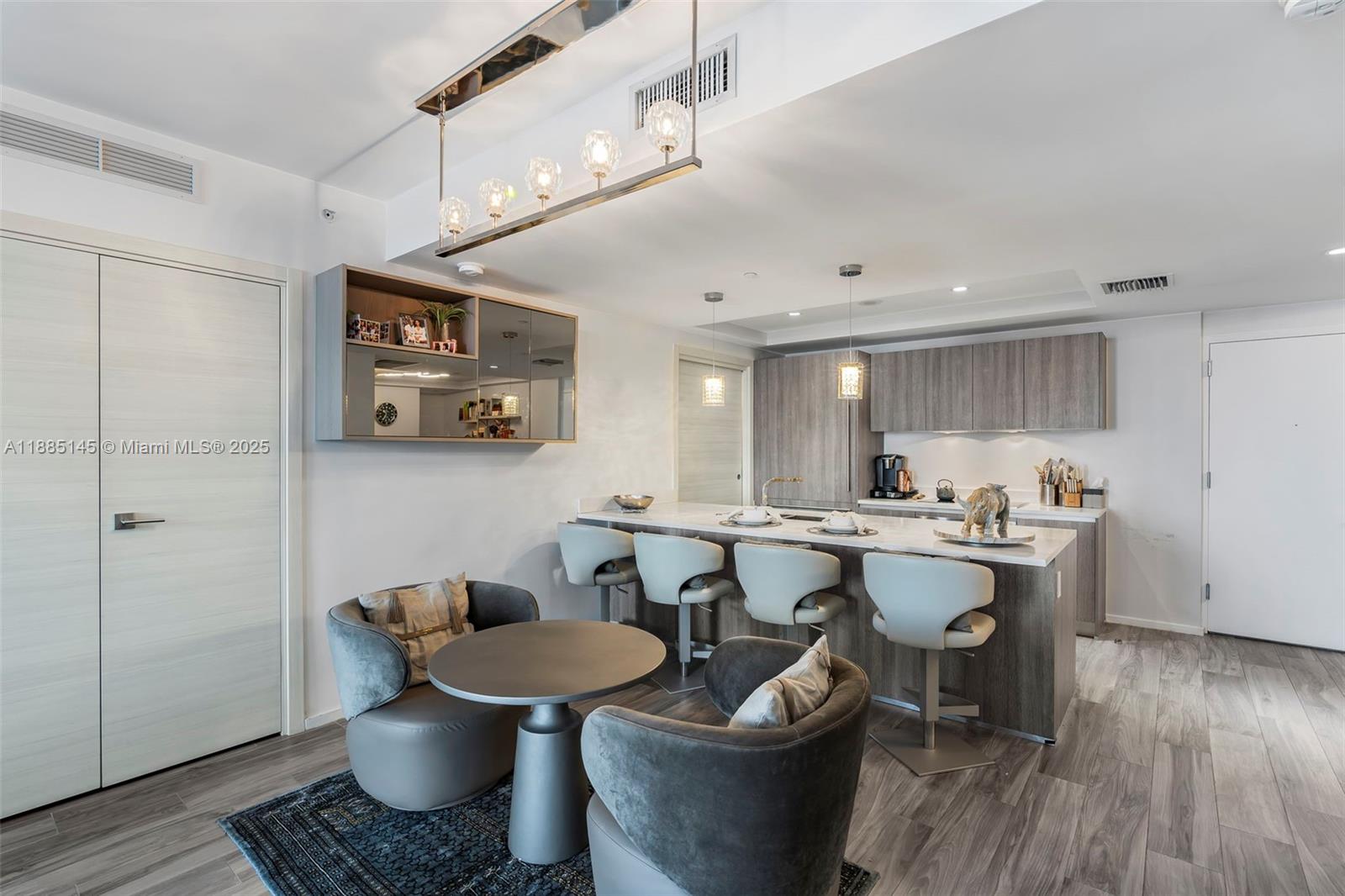 801 S Miami Ave #2810, Miami FL 33130