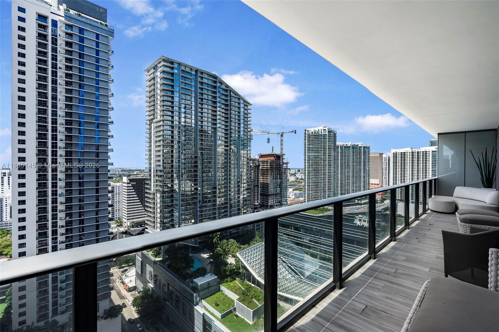 801 S Miami Ave #2810, Miami FL 33130