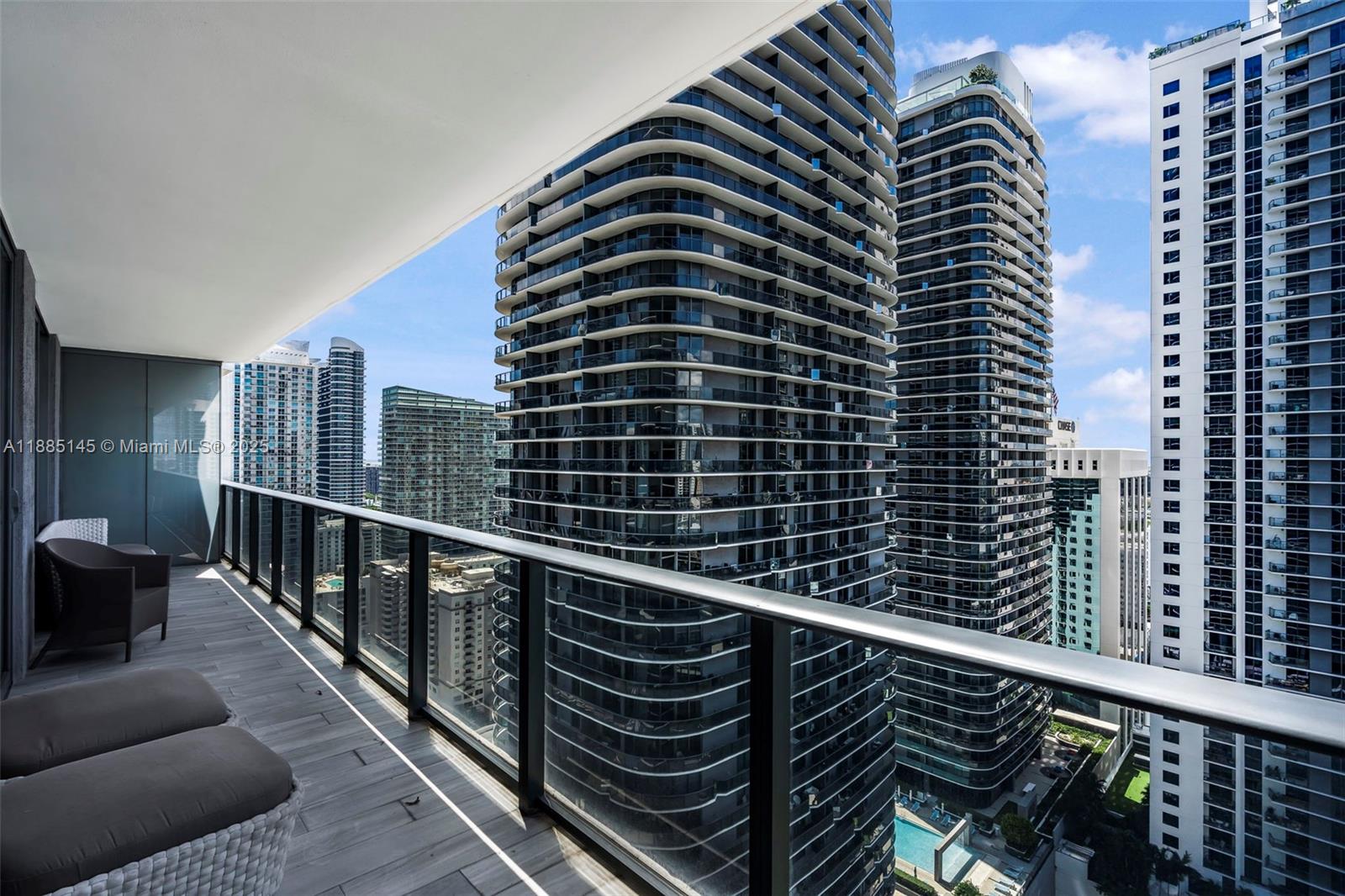 801 S Miami Ave #2810, Miami FL 33130