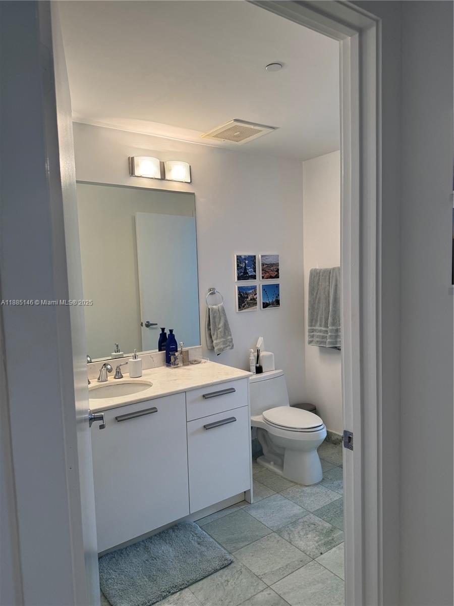 1050 Brickell Ave #3104, Miami FL 33131