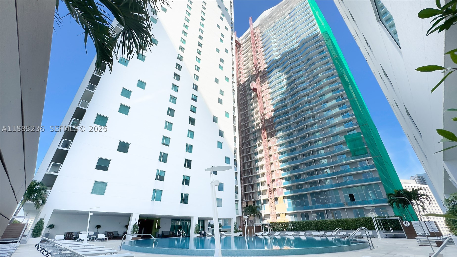 55 SE 6th St #3403, Miami FL 33131