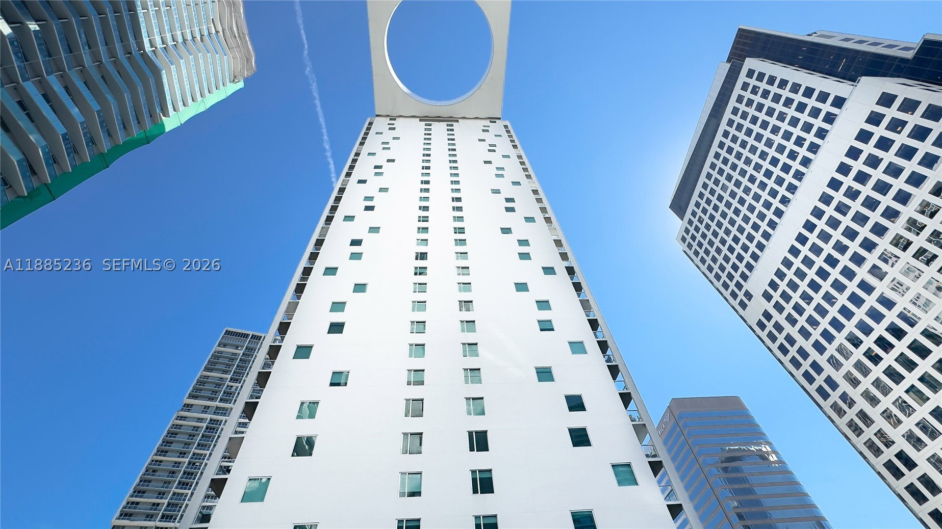 55 SE 6th St #3403, Miami FL 33131