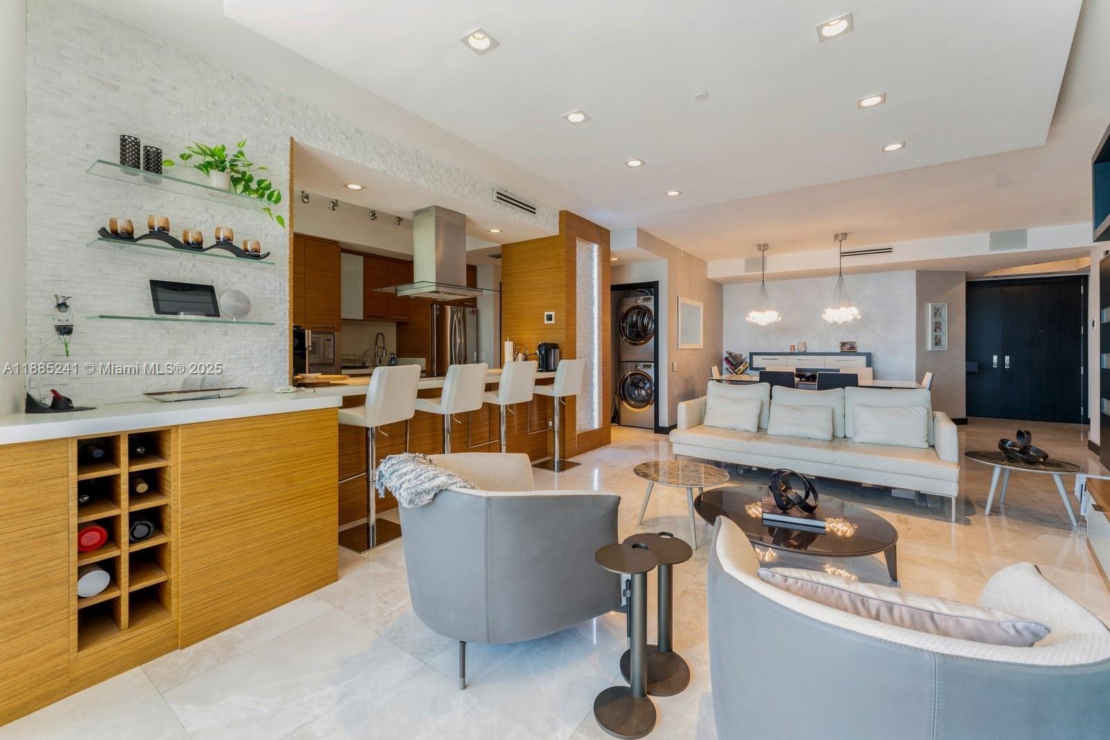 808 Brickell Key #1406, Miami FL 33131