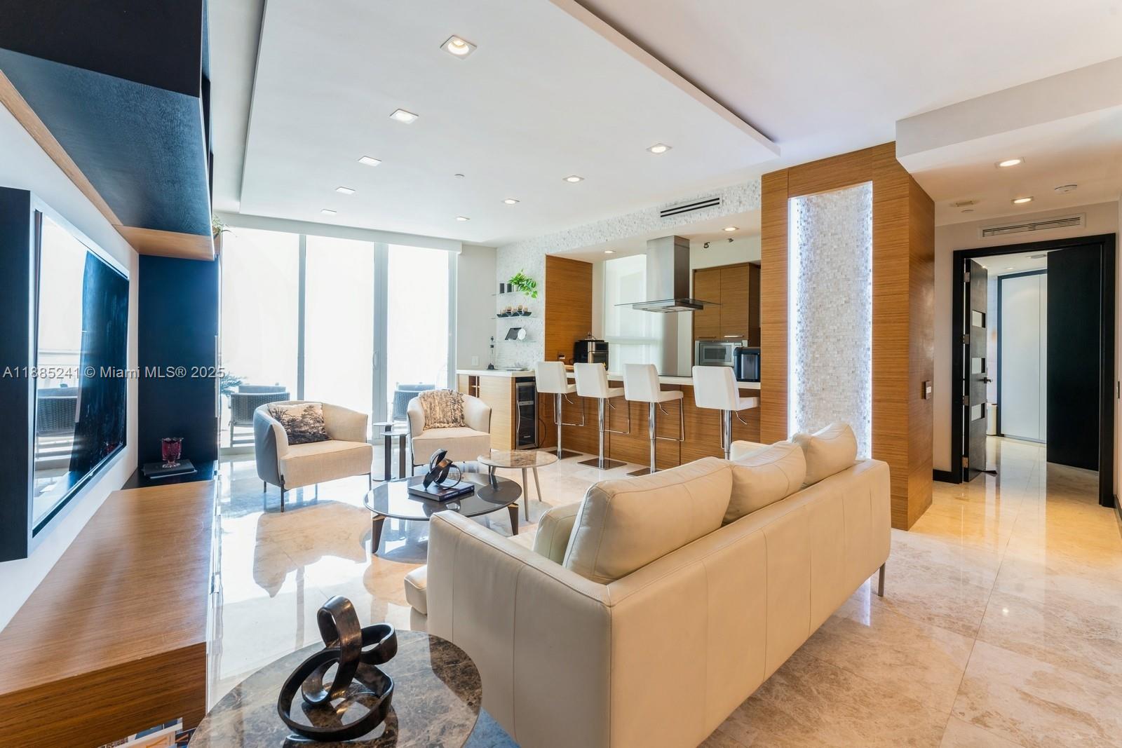 808 Brickell Key #1406, Miami FL 33131
