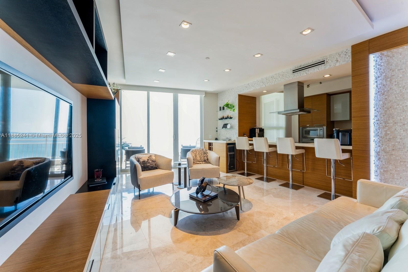 808 Brickell Key #1406, Miami FL 33131