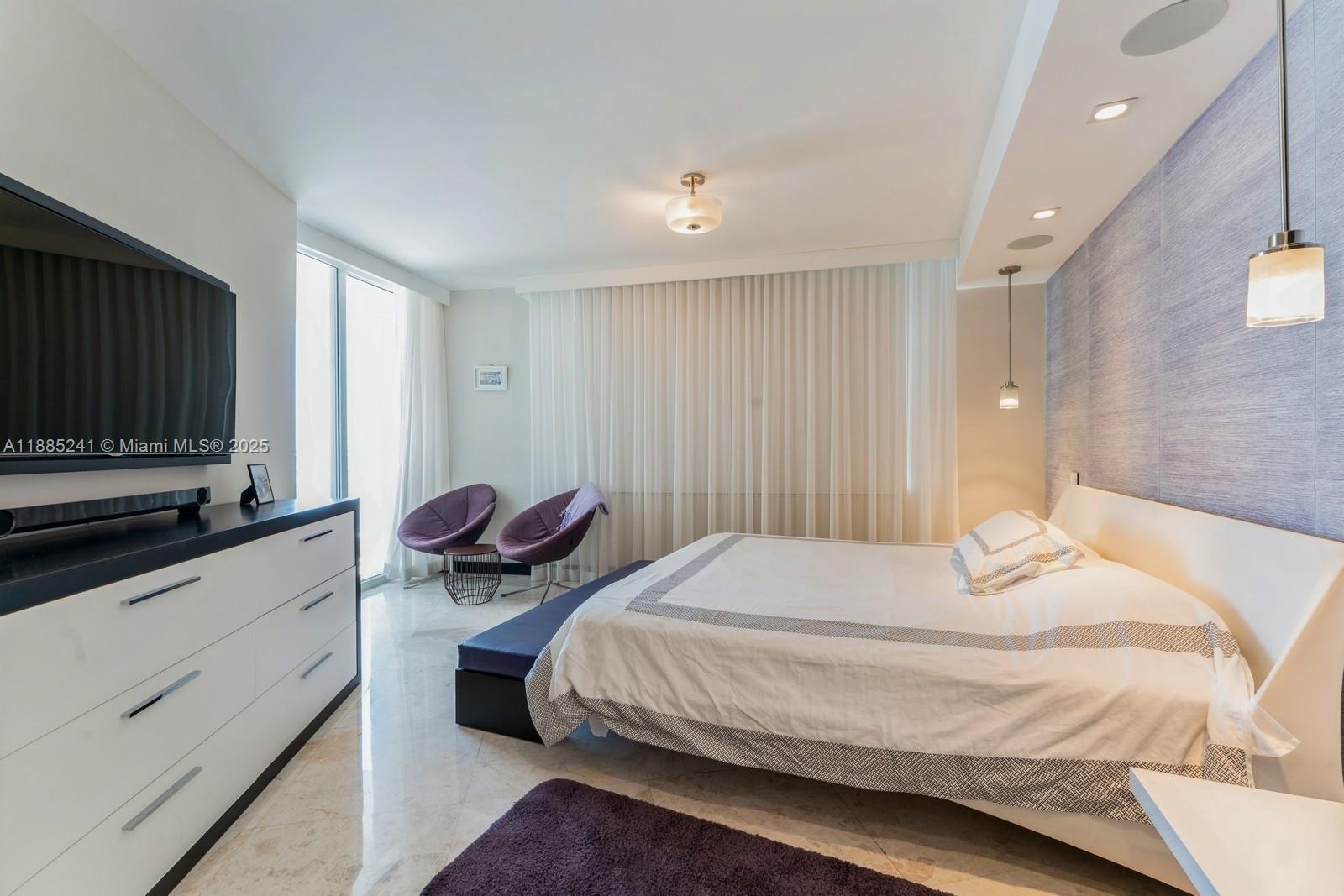 808 Brickell Key #1406, Miami FL 33131
