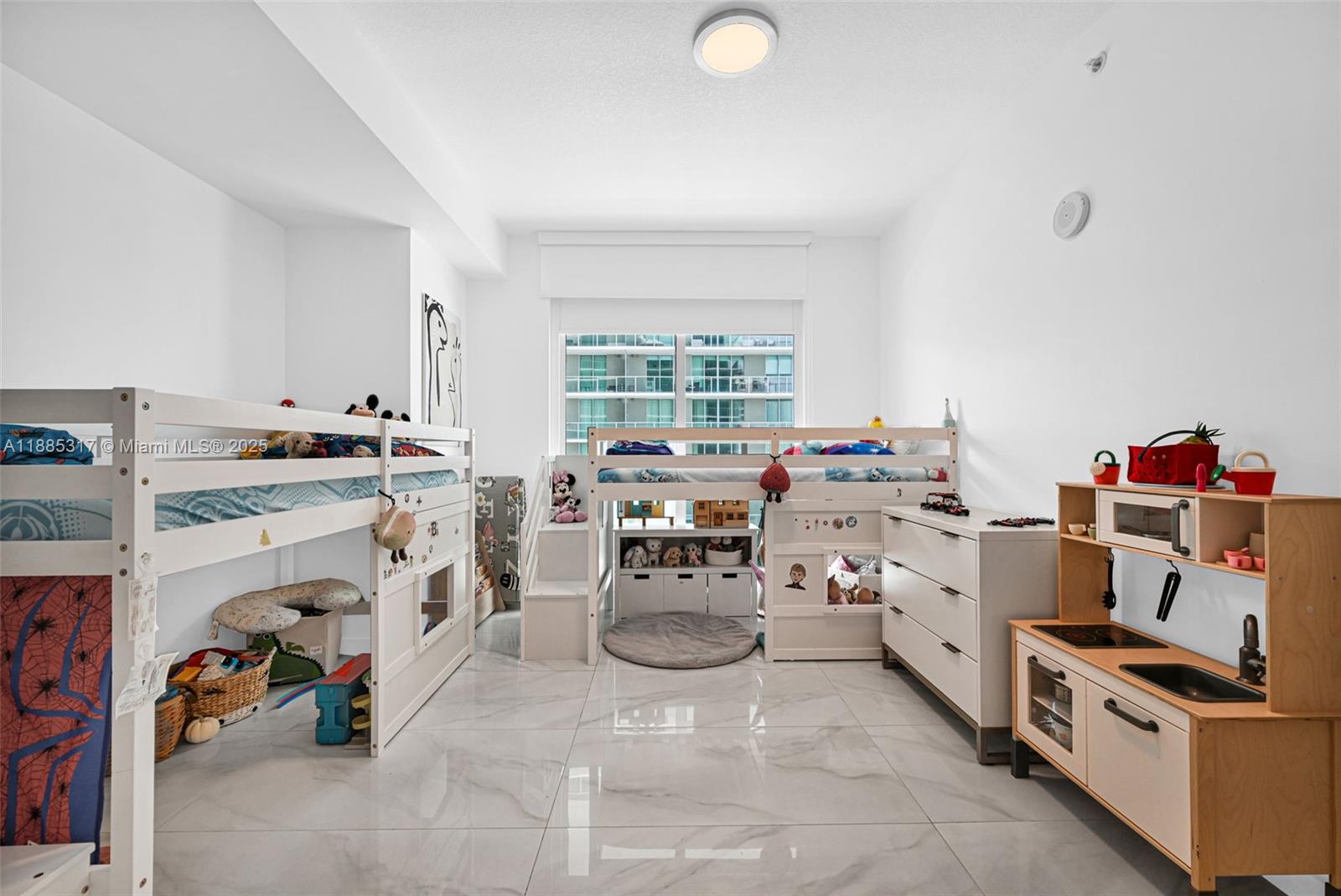 1111 SW 1st Ave #2714-N, Miami FL 33130
