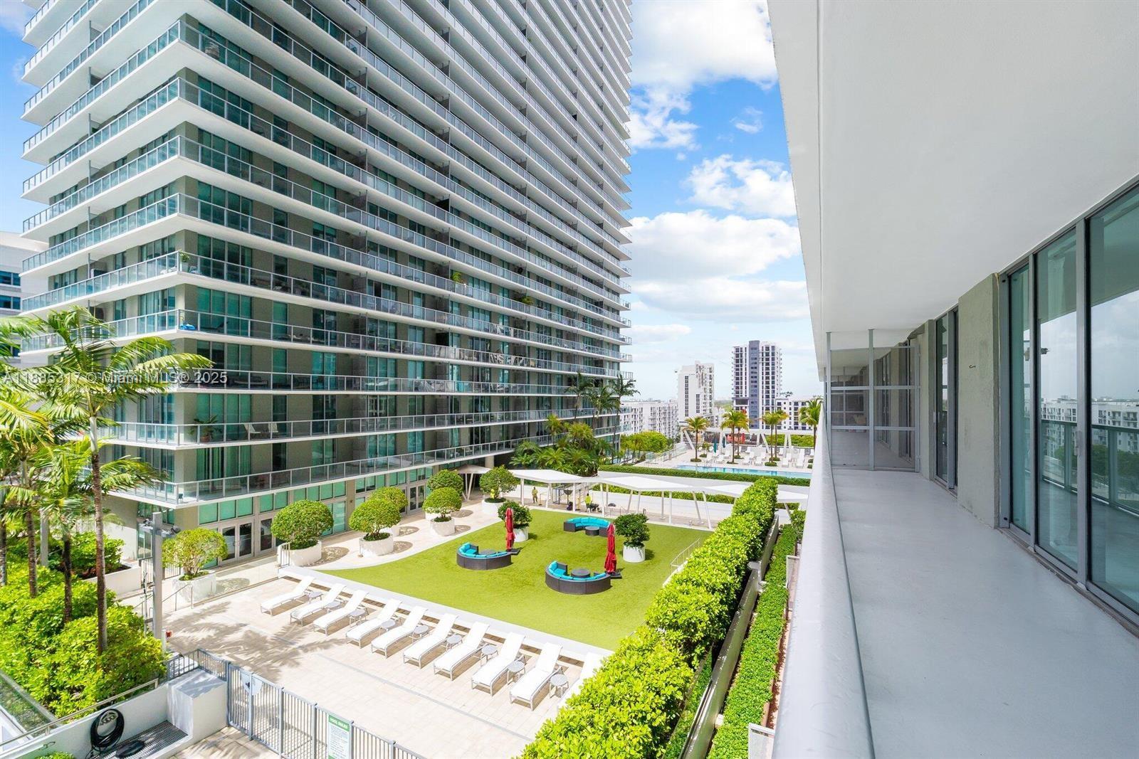 1111 SW 1st Ave #2714-N, Miami FL 33130