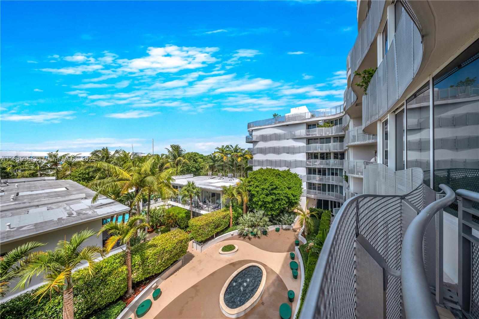 2155 Washington Ct #402, Miami Beach FL 33139