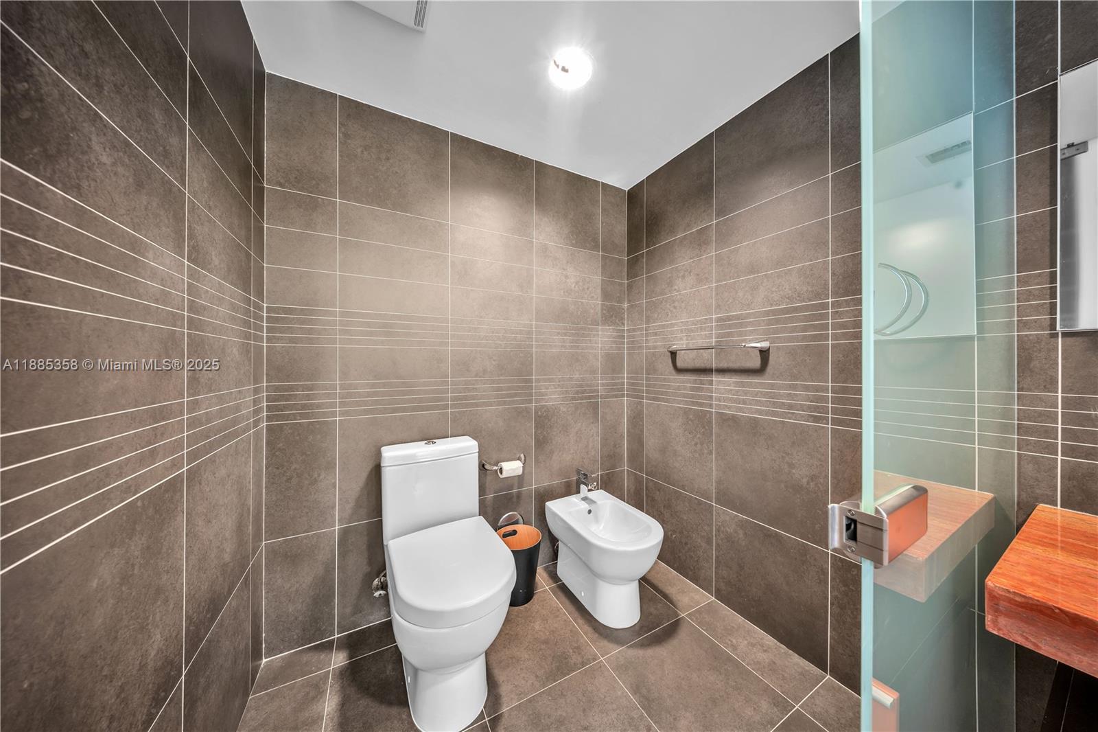 2155 Washington Ct #402, Miami Beach FL 33139