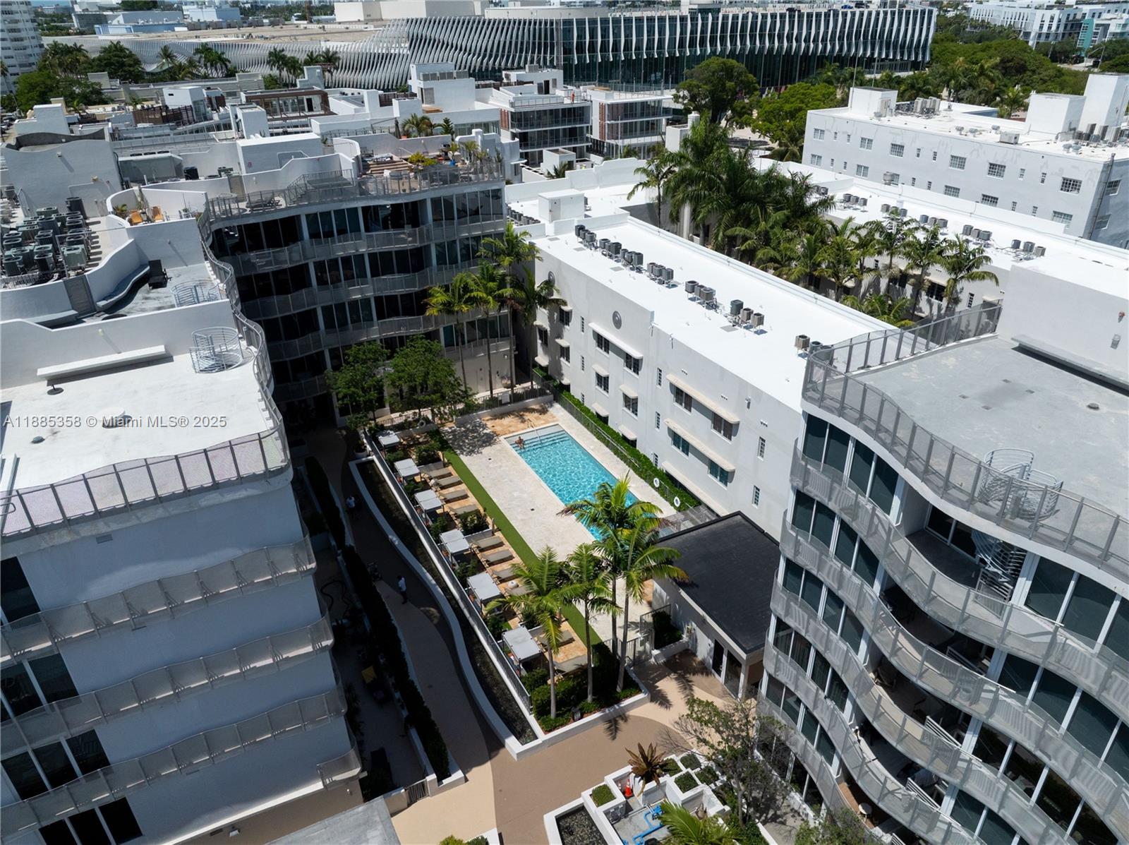 2155 Washington Ct #402, Miami Beach FL 33139