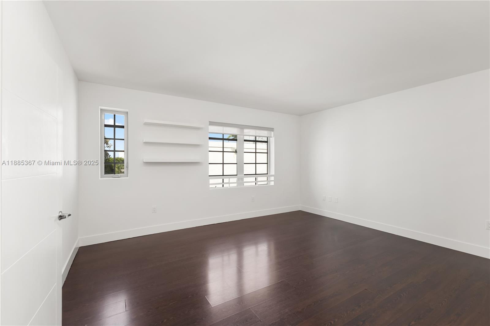 435 21st St #306, Miami Beach FL 33139