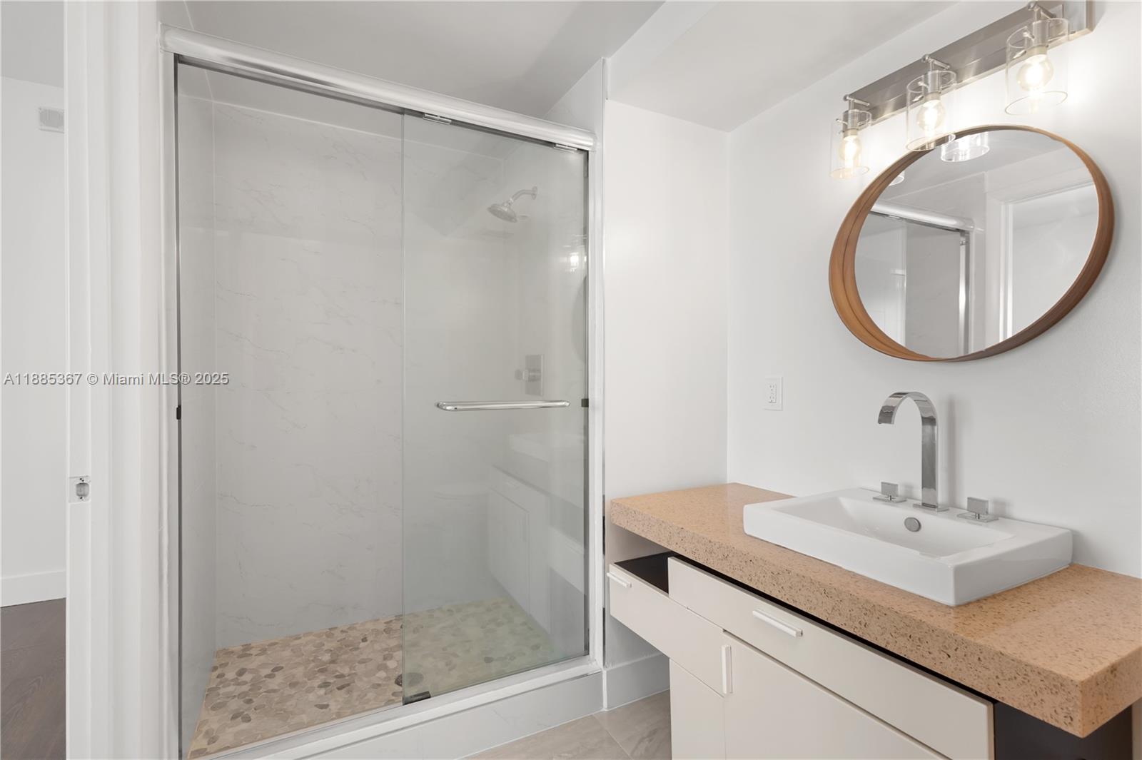 435 21st St #306, Miami Beach FL 33139