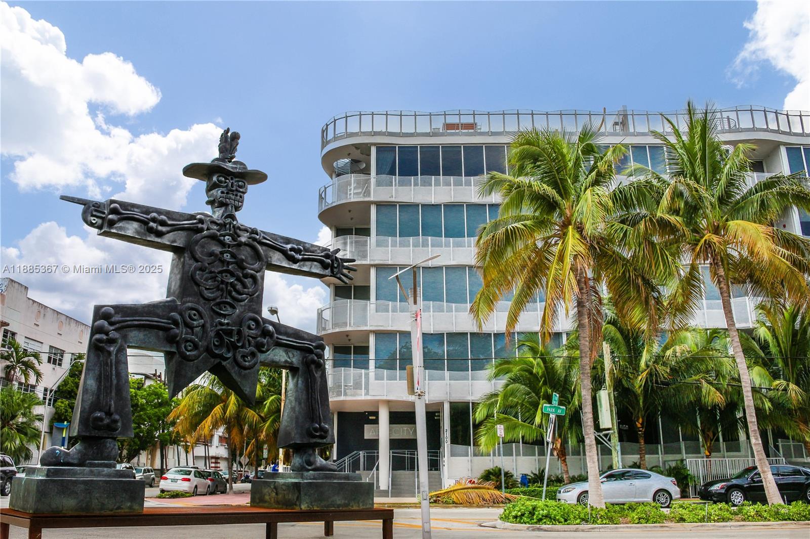435 21st St #306, Miami Beach FL 33139