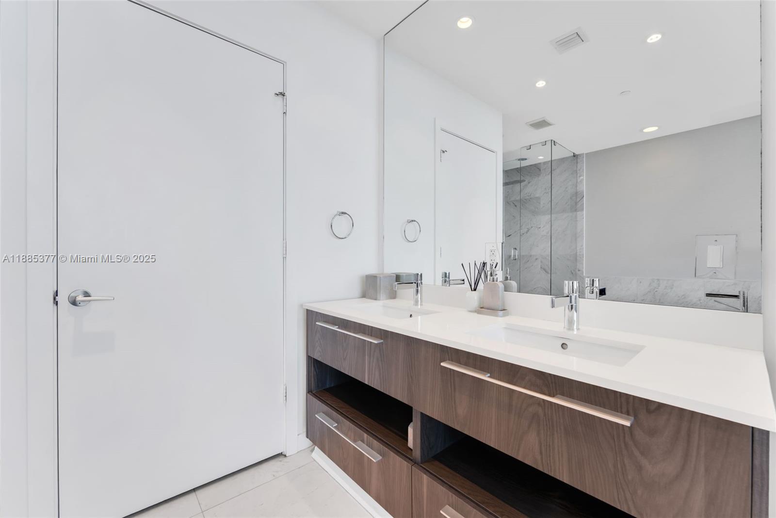 480 NE 31st St #3602/03, Miami FL 33137