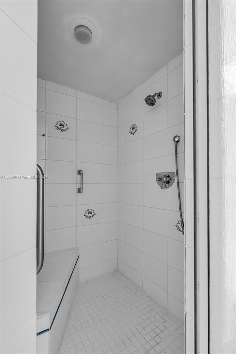 201 Crandon Blvd #444, Key Biscayne FL 33149