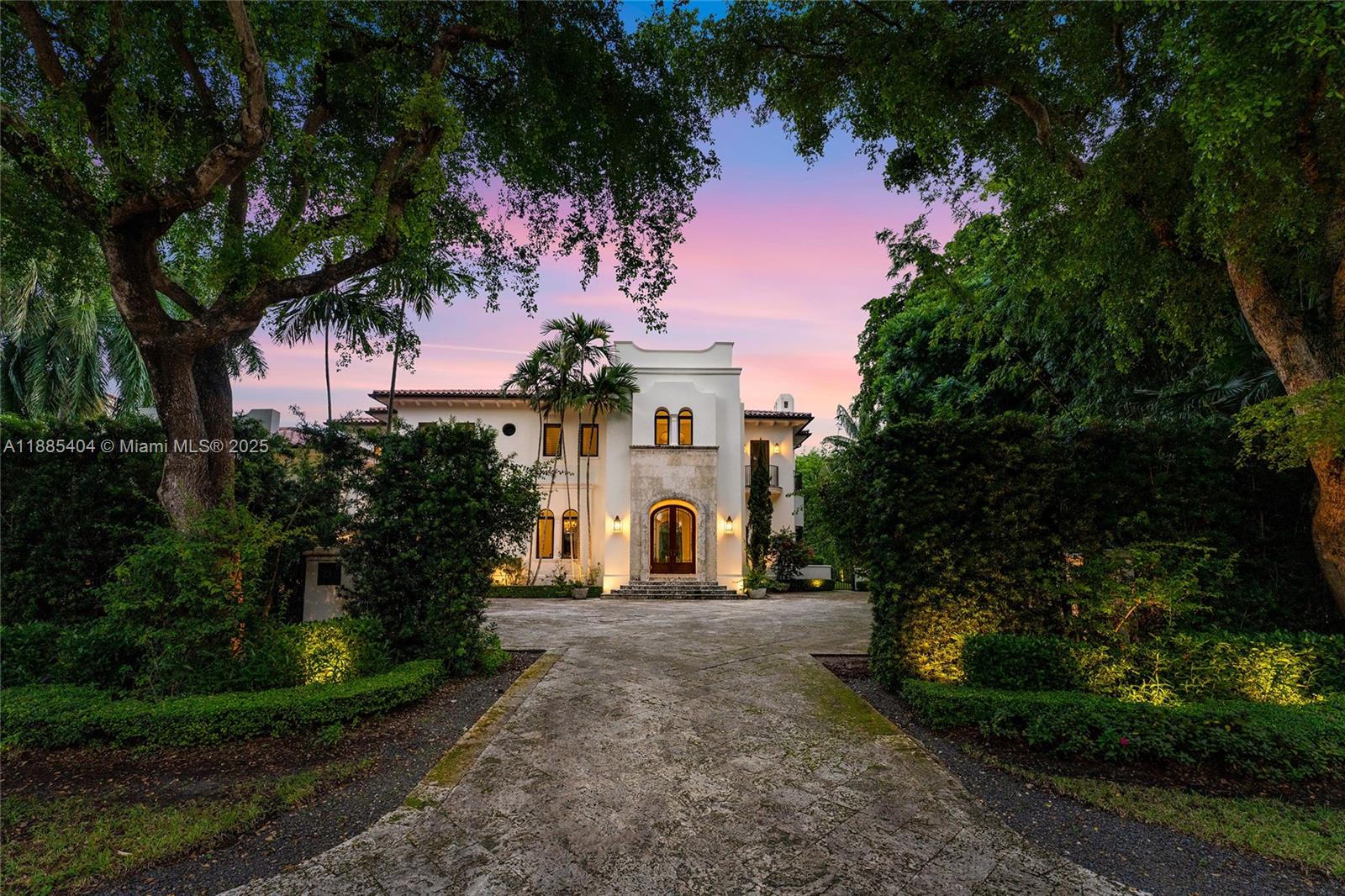 231 Costanera Rd, Coral Gables FL 33143