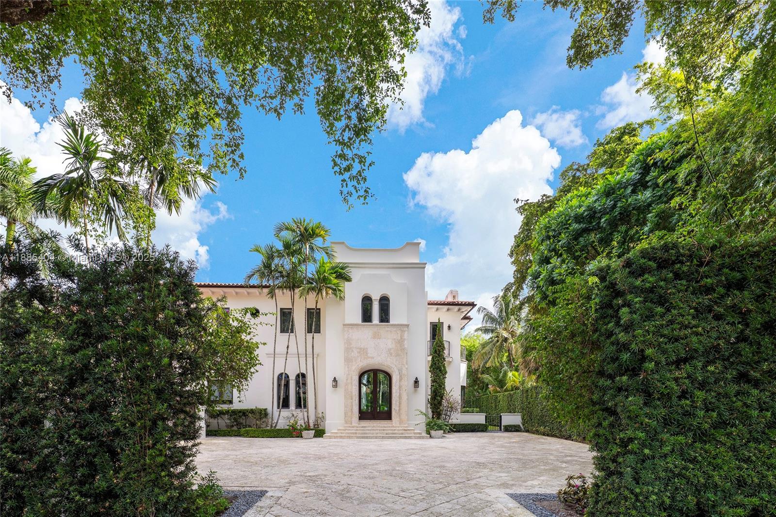 231 Costanera Rd, Coral Gables FL 33143