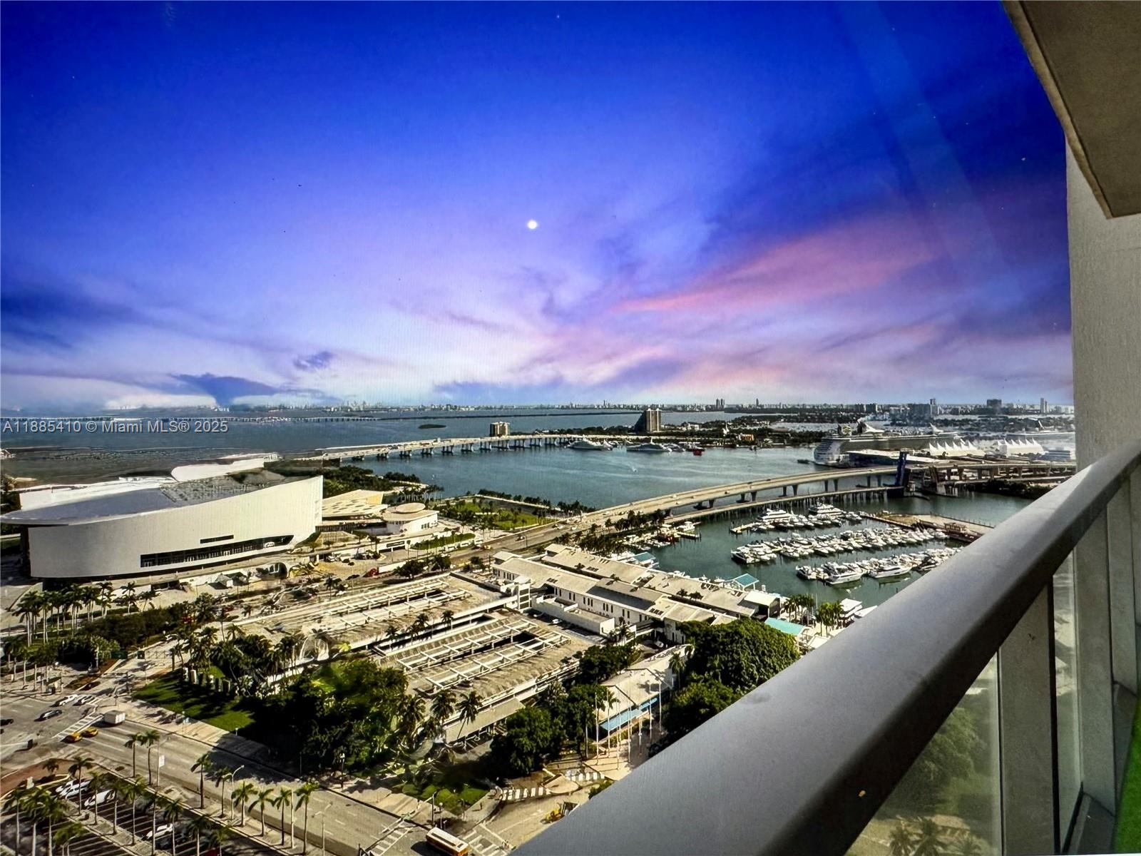244 Biscayne Blvd #2906, Miami FL 33132